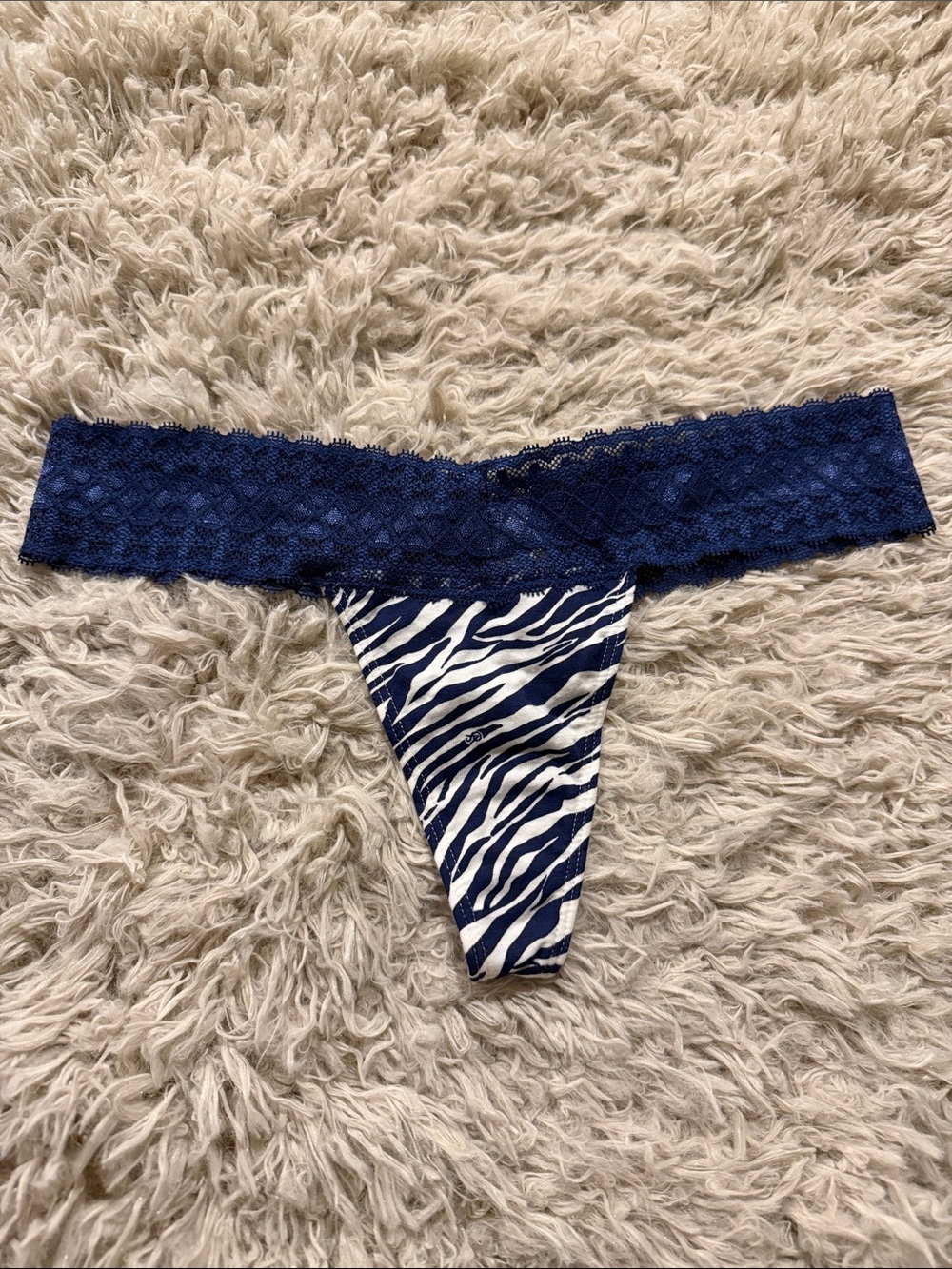 NWT Y2K Vintage Victoria's Secret Cotton Thong Animal Print Lace Small